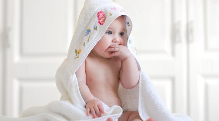 Almægtig Alvorlig mærke navn Barnets første bad | Baby Talk By MAM