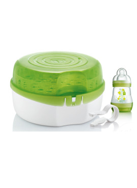 cleaning and sterilising baby bottles